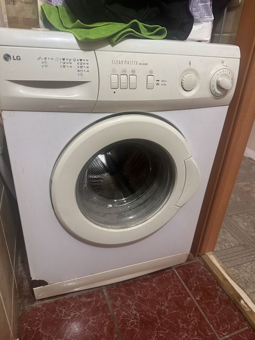 Продам стиральную машинку LG