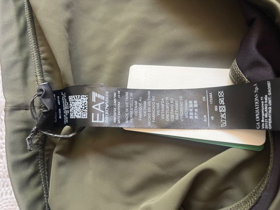 Плавки Armani новые с биркой, 48 размер