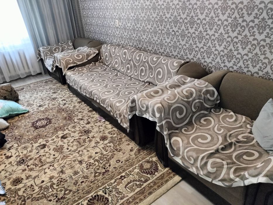 Диван в хорошем состоянии