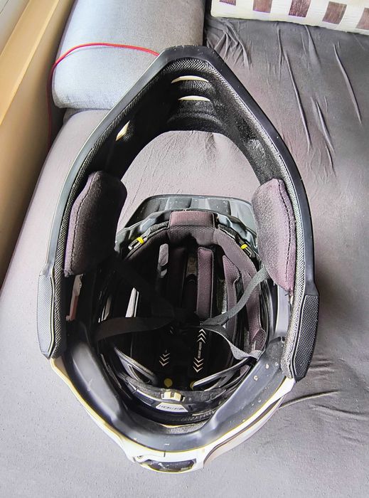 MTB каска Bell Super DH MIPS Helmet