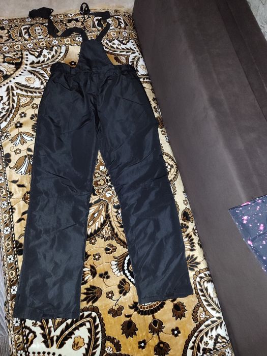 Продам лыжный костюм на девочку