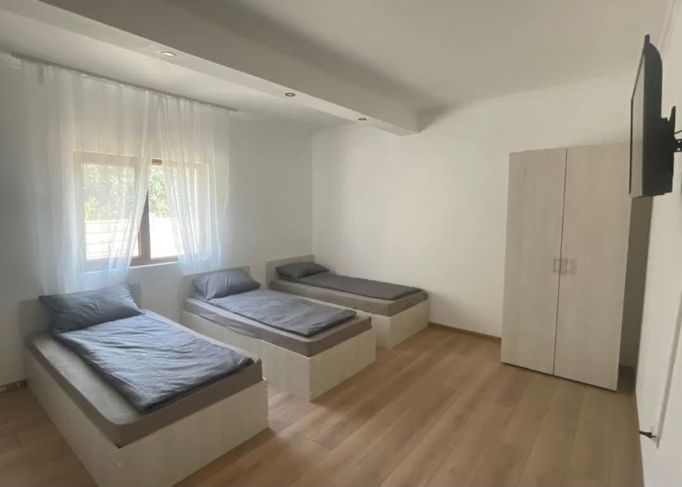 Ofer cazare pentru muncitori/firme in Oradea