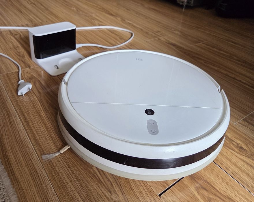 Vând Mi robot vacuum, 40W