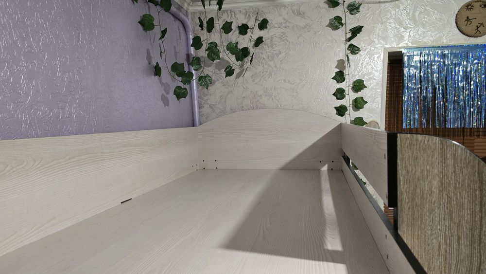 Продам двухъярусную кровать