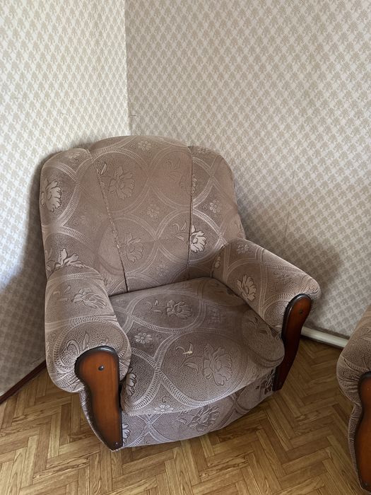 Отдам бесплатно мягкий уголок