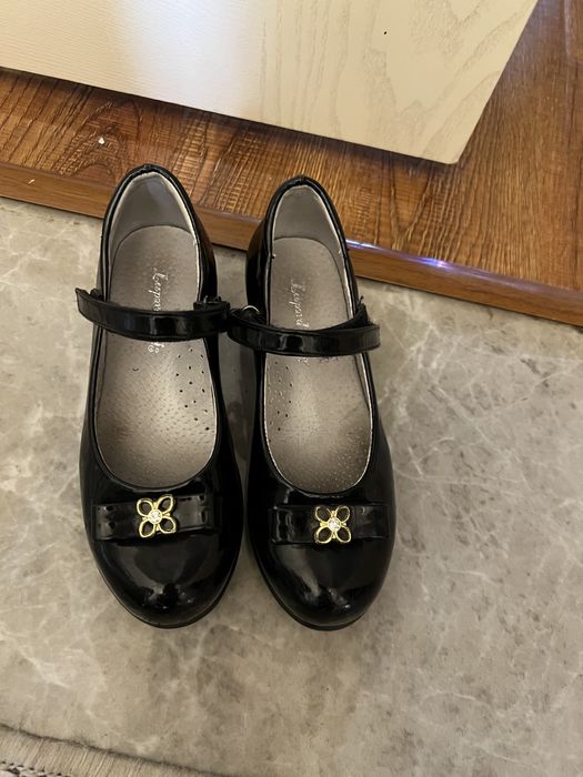 Туфли на девочку