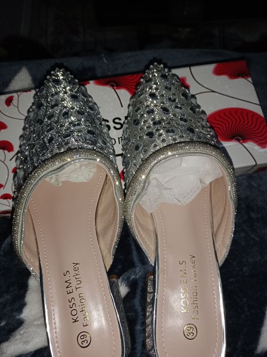 Продам тапичка янги