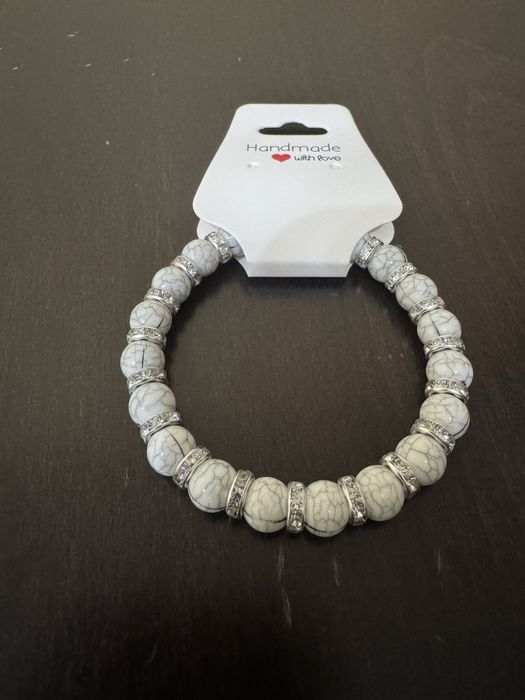 Ръчно изработени гривни