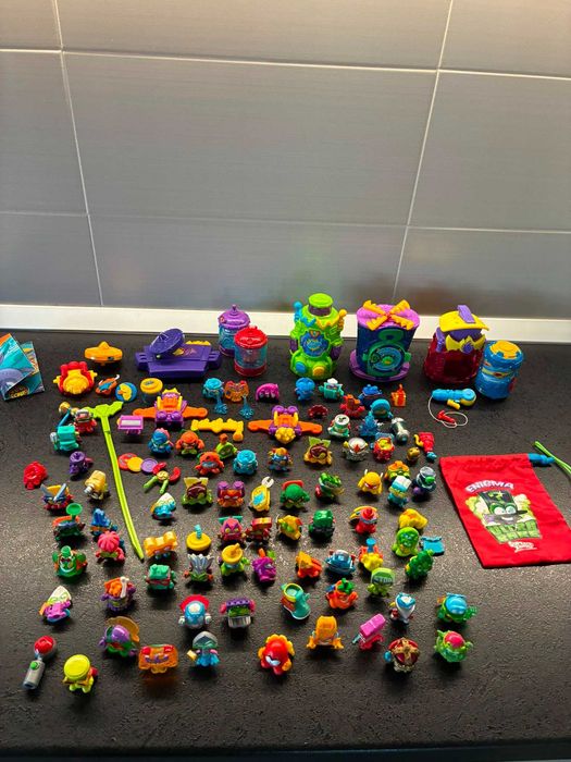 Set colectie jucarii SuperZings
