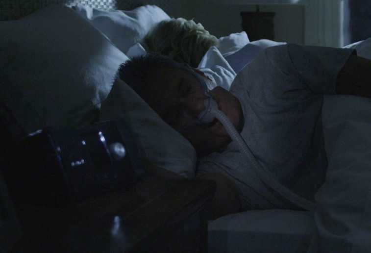 Dispozitiv medical pentru apnee (APAP AirSense 10 AutoSet Elite)