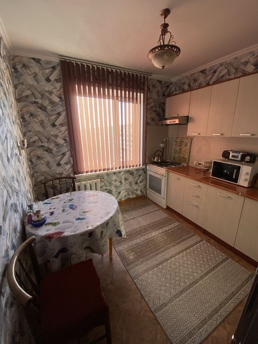 Продам 4-х комнатную квартиру