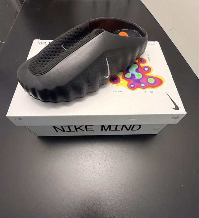 Nike mind 001.