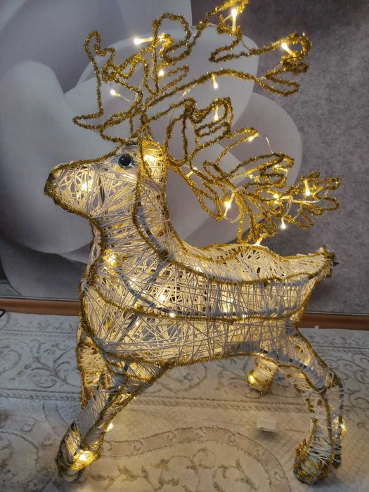 Новогодний олень