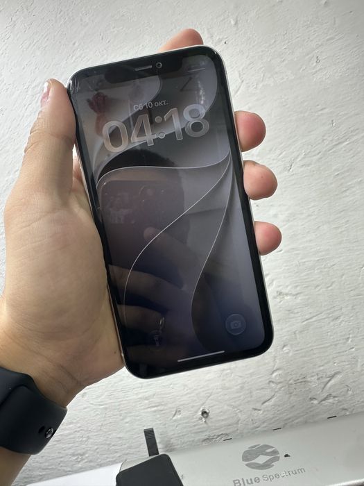 Продам iPhone 11