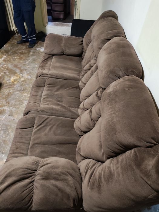 Canapea extensibila 3 piese din plus/catifea.