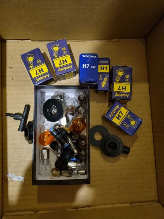 Hartie taho,frigo,cabluri semiremorca,covoras,becuri 24V,invertor