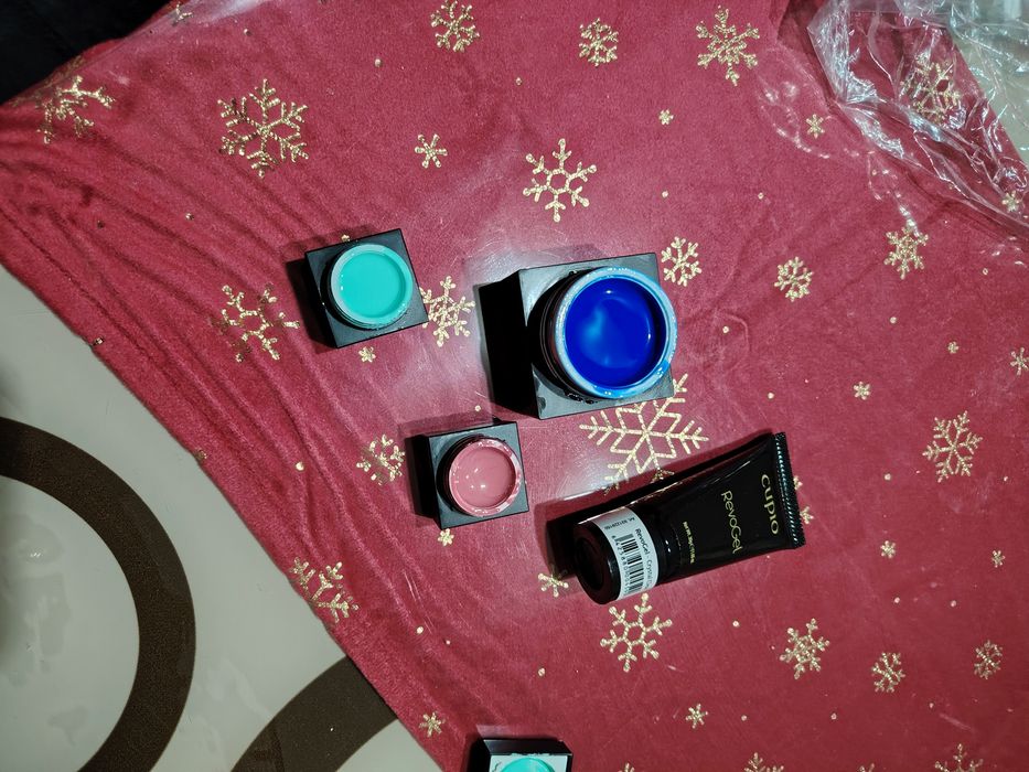 Oje pentru unghi și geluri