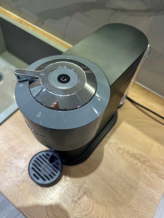 Капсулна кафемашина Nespresso Vertuo Next