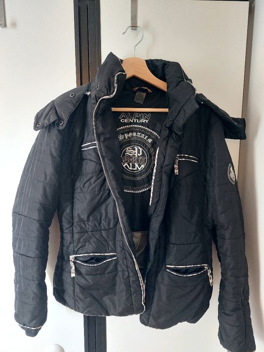 Зимно яке в черен цвят