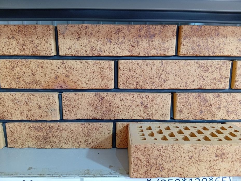 Продам облицовочный кирпич