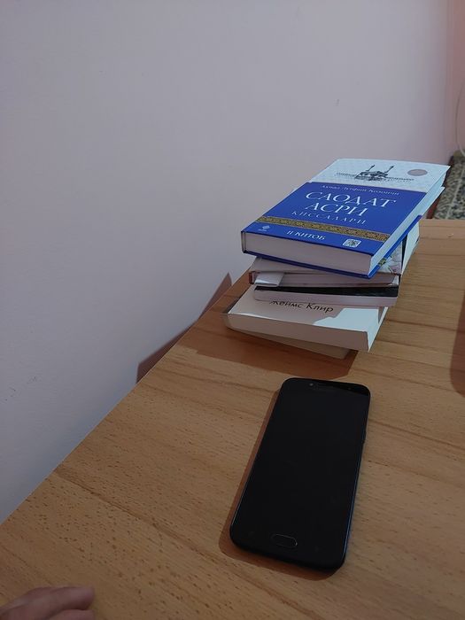 Bismillohu Rahmonu Rahim birodar men telefonimni sotyabman