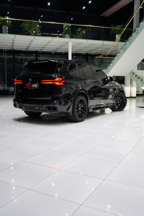 BMW X5 M60i xDrive