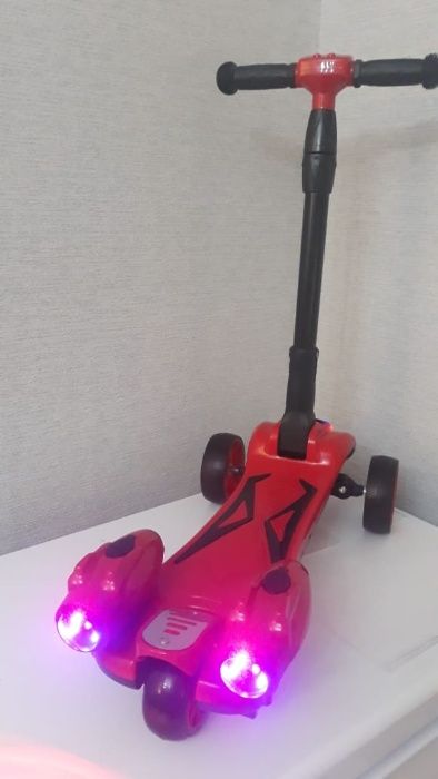 Продам Самокат детский Scooter