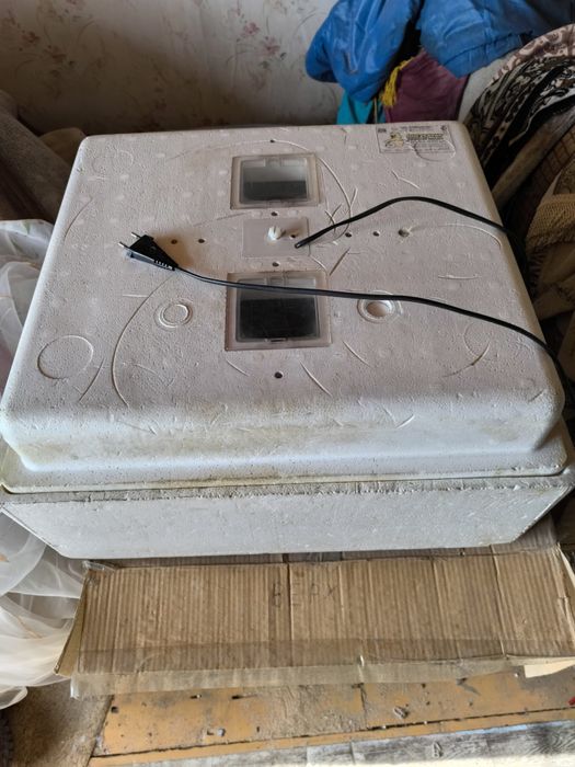 Продам инкубатор