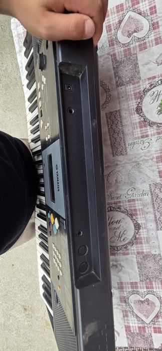 Vand Orga YAMAHA PSR-E22