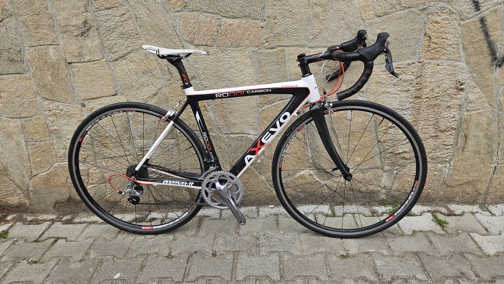 Леко 6.8 кг Карбоново колело Axevo, Ultegra/105,  DT Swiss, 52 S