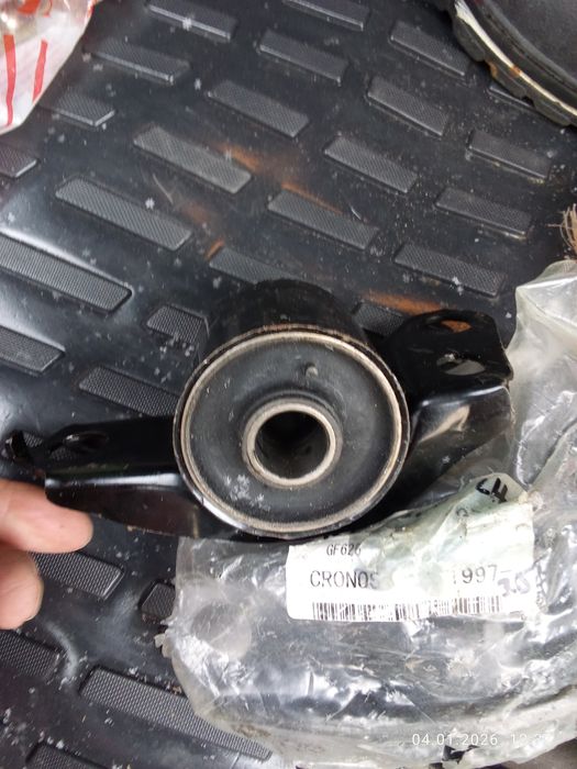 Авто запчаст на Мазду 626 gf.