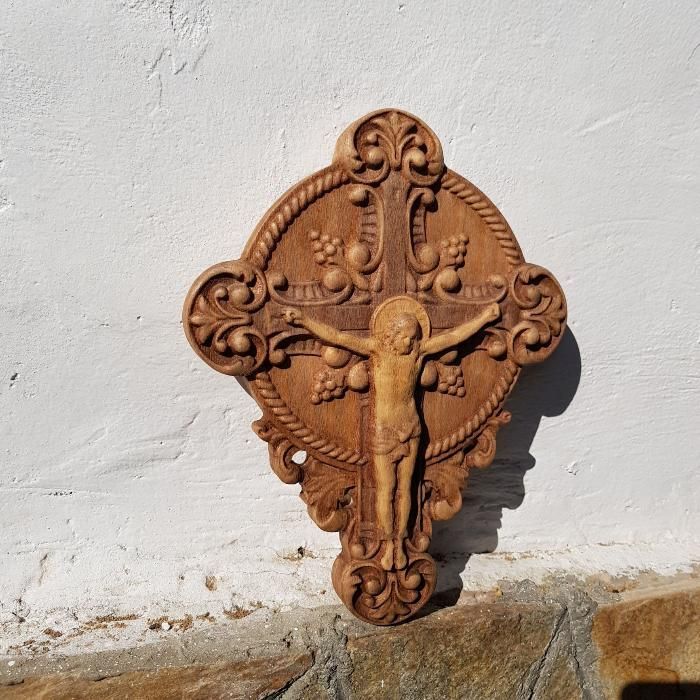 Дърворезба, Икони ИСУС ХРИСТОС или Богородица