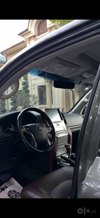 Toyota Land Cruiser 200 Mator 4.6 L