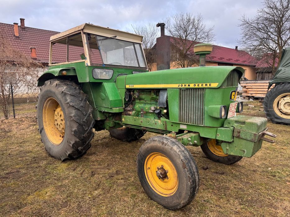 John Deere 3130