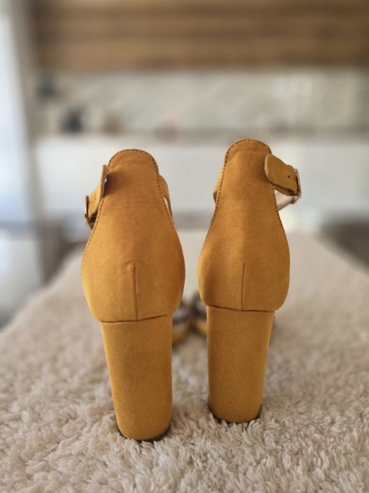 Дамски    сандали