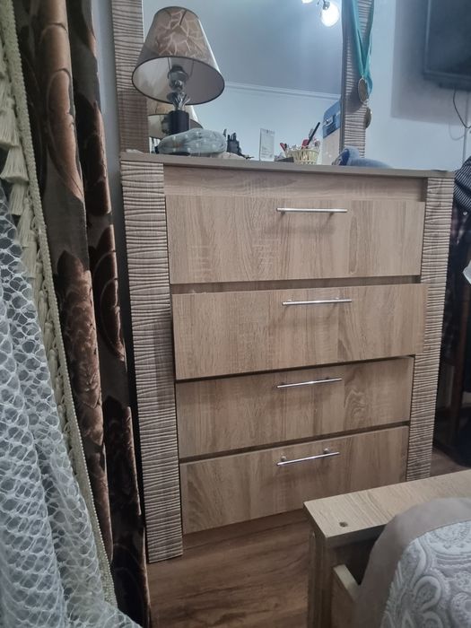 Продам б/у спальный гарнитур