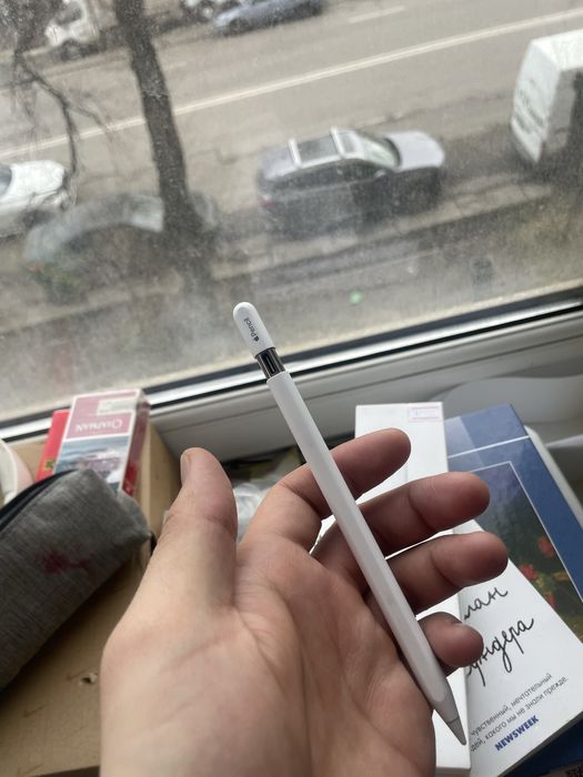 Продам стилус/ Apple pencil