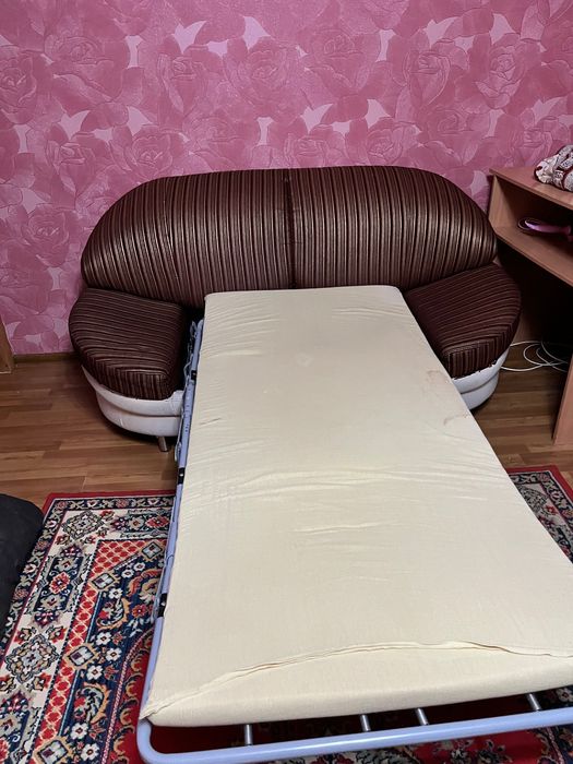 Удобный раскладной диван