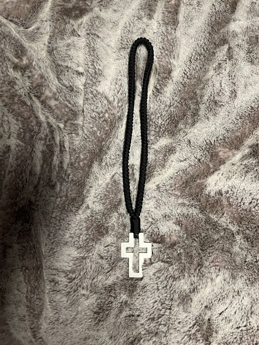 Кръст като на любо чука