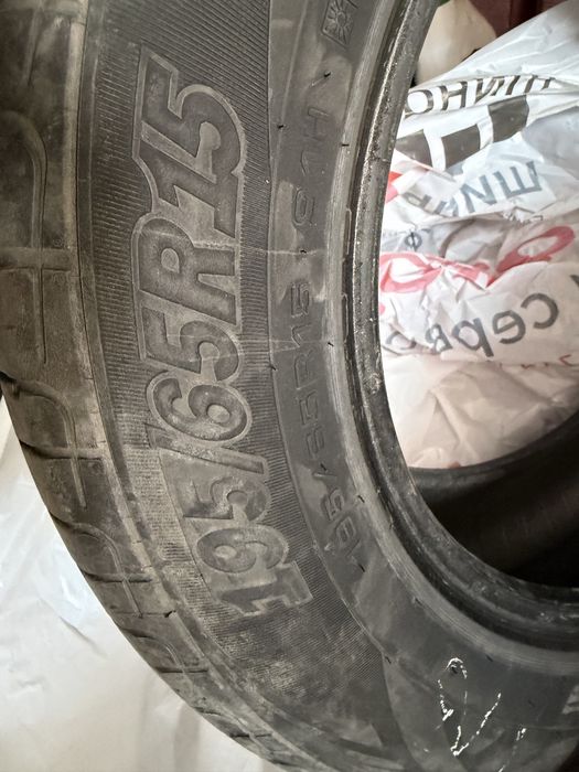 Продам покрышки 4шт 195/65/r15