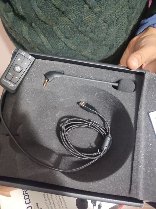 Naushnik sotiladi orginal