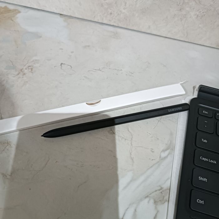 Клавиаиура Galaxy Tab S8, ручка, подставка, абсолютно новыеа