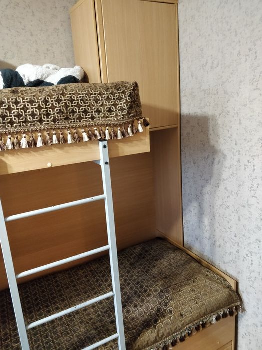 Продам гарнитур в детскую комнату