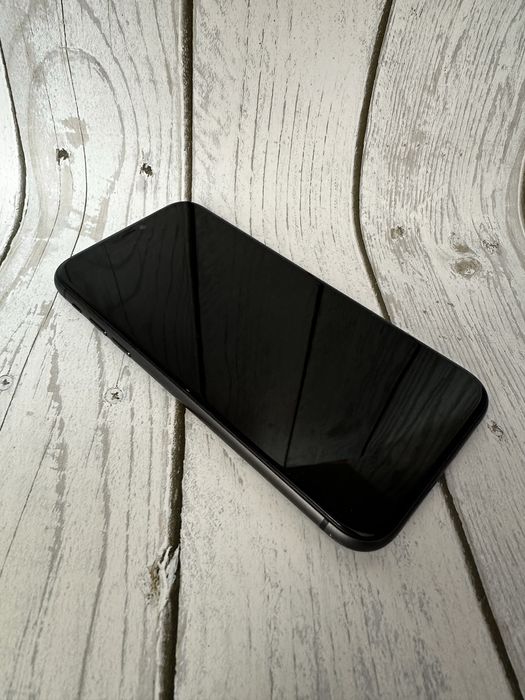 Продам Iphone 11