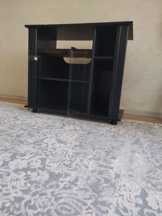 Тумбочка для телевизора