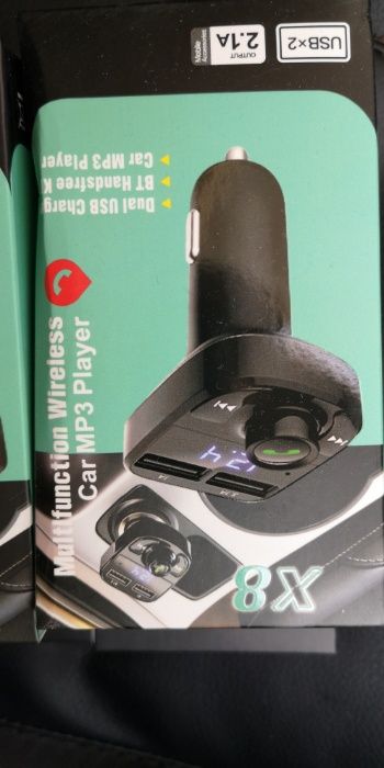 Блутут FM Трансмитер за кола на 12V, хендсфри, зарядно, mp3 audio