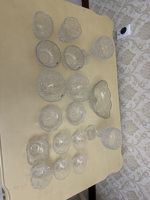 Посуда хрусталь каждая по 2000 тг