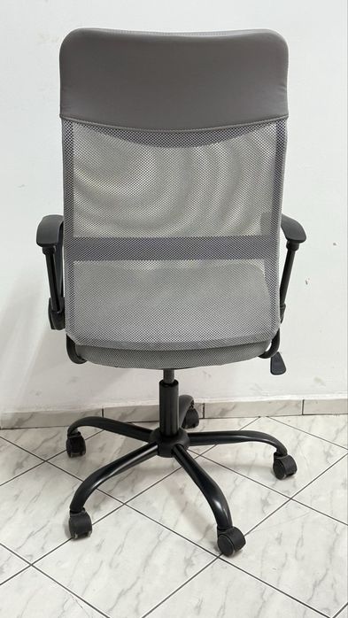 Офис стол , супер удобен в добро състояние