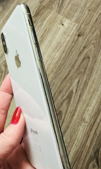 I PHONE X отличен