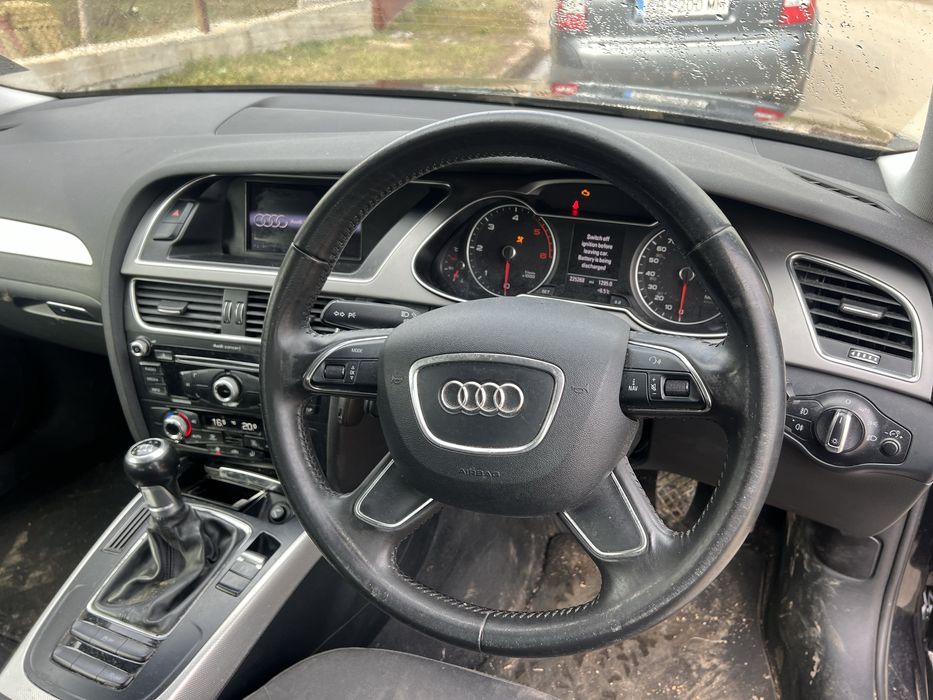 AUDI A4 B8,5 2,0TDI 140к.с 2012г НАЧАСТИ